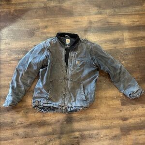 Distressed, vintage. Full Swing Carhartt Fleece Lined Chore Jacket
Men’s M